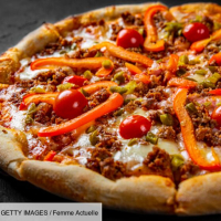 PIZZA BOLOGNAISE