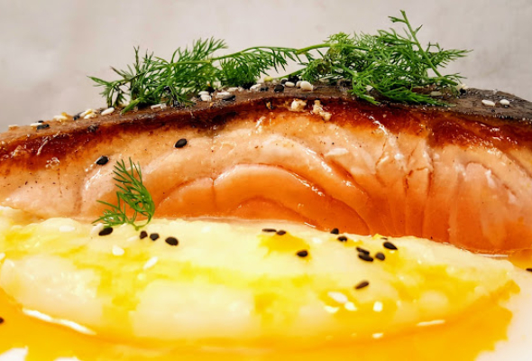 Saumon cuit à l'unilatérale